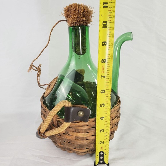 Vintage Hand Blown Green Glass Wine Decanter Ice Chamber Woven Holder Handle - Picture 8 of 9